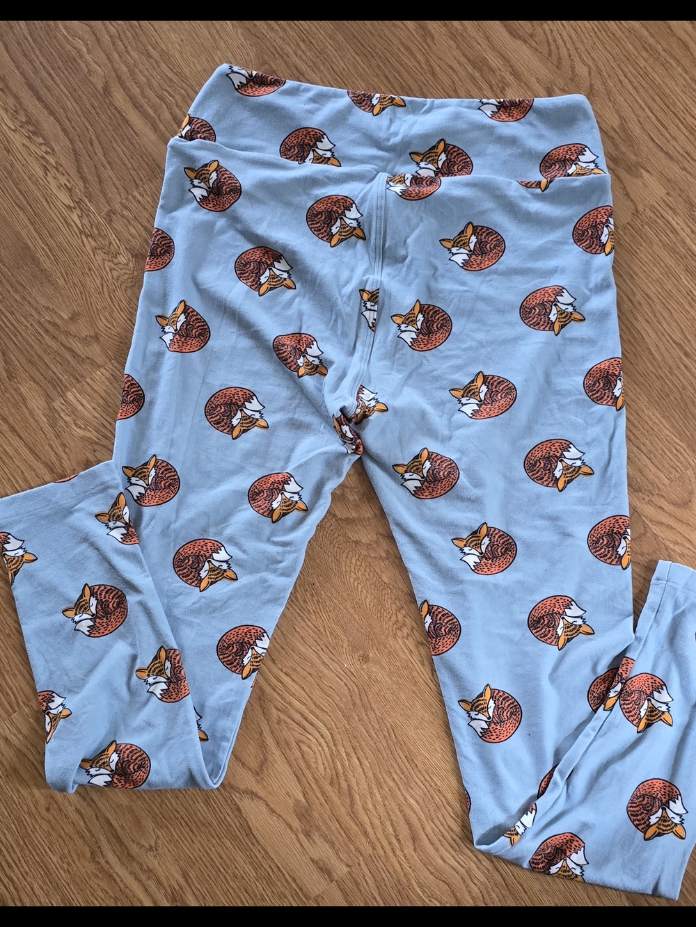 LuLaRoe Light Blue Fox Print Leggings with Orange Accents